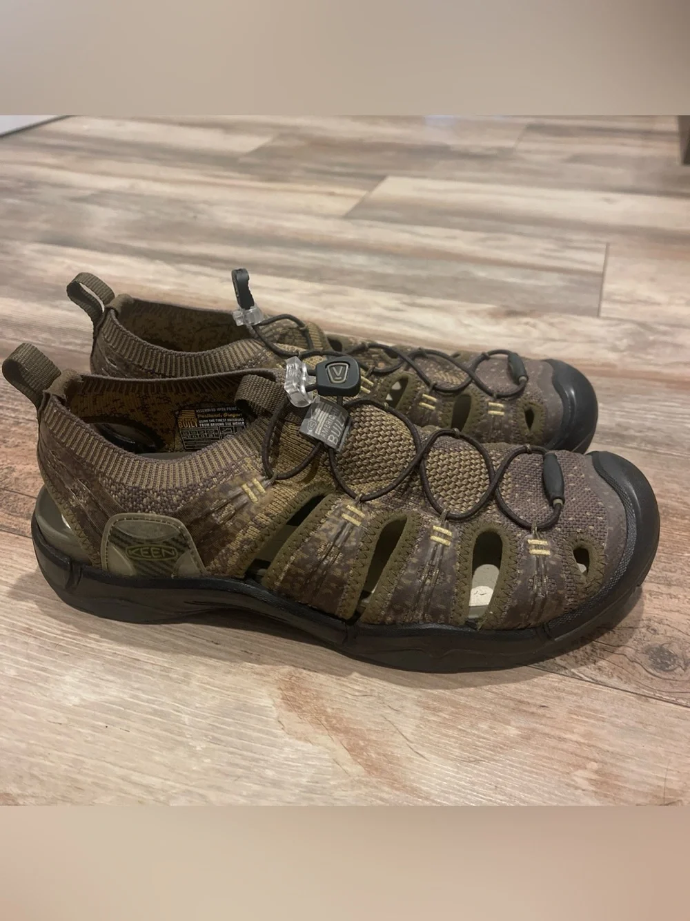 Keen EvoFit One Waterproof Sport Sandals Mens 11 Olive Green Camo Bungee Cord